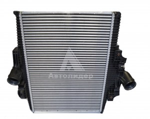 Теплообменник воздушный 5490 (интеркуллер) "RADLINE"