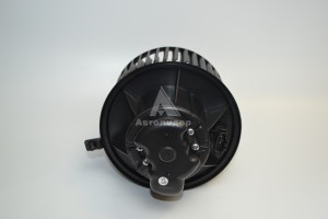 0038300108 Мотор системы отопления и вентиляции с крыльчаткой (на 5490) 0038300108