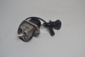 9617231570 Кран ручного тормоза 3 вывода с датчиком 9617231570 "RADLINE"