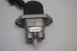 9617231110 Кран ручного тормоза 3 вывода 9617231110 "RADLINE"